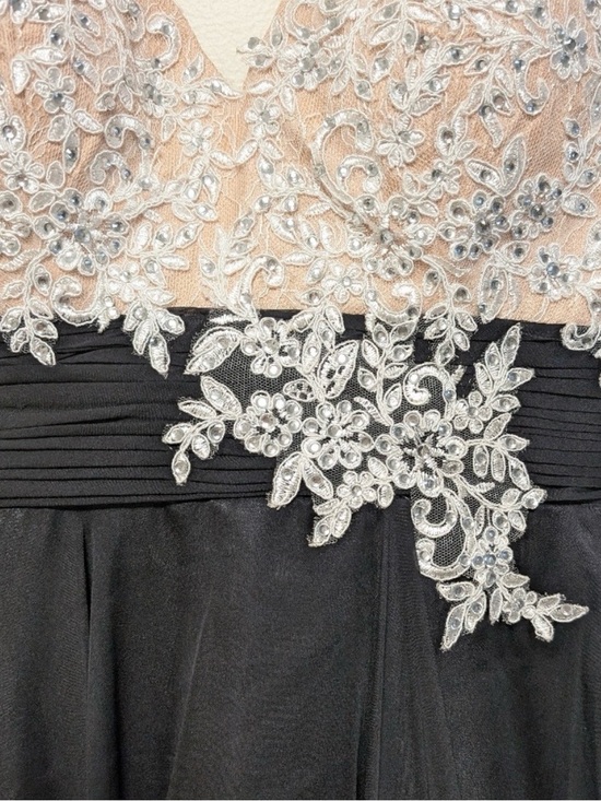 Mac Duggal Dresses & Skirts - Mac Duggal Black and Cream Formal Gown
